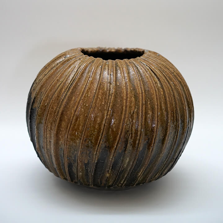 黒畝壺