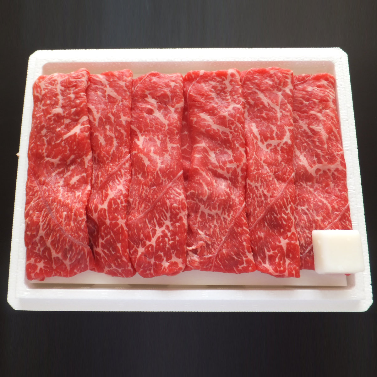 高橋畜産食肉 蔵王牛すき焼用(モモ又は肩)〔250g〕