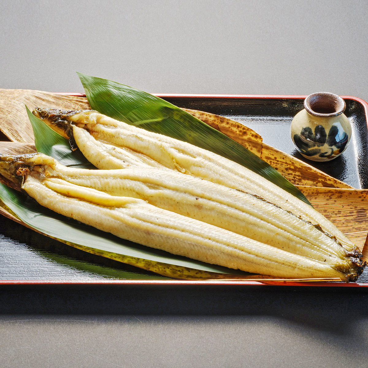 宮崎・鹿児島産 うなぎ白焼 大 2尾 セット 〔うなぎ156g×2、たれ・さんしょう・粉末お吸い物〕