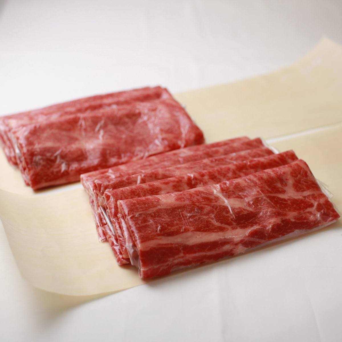 国産黒毛和牛 肩ロースすき焼 800g 〔800g〕