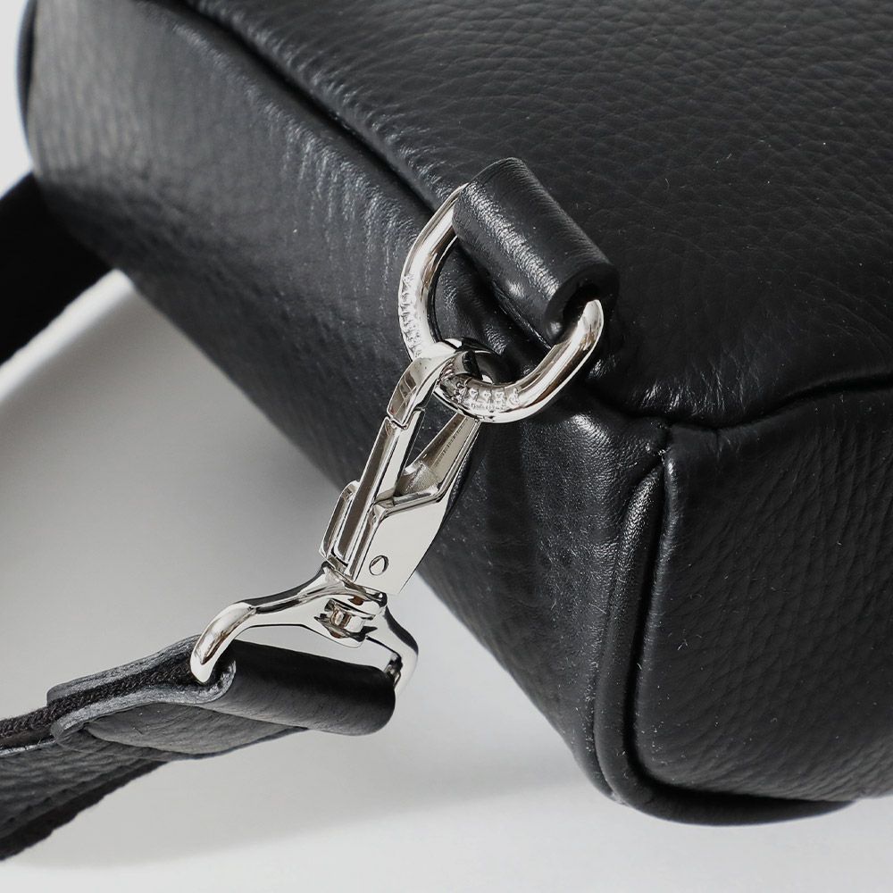 ペッレモルビダMB051-ボディバッグ BLACK BLACK