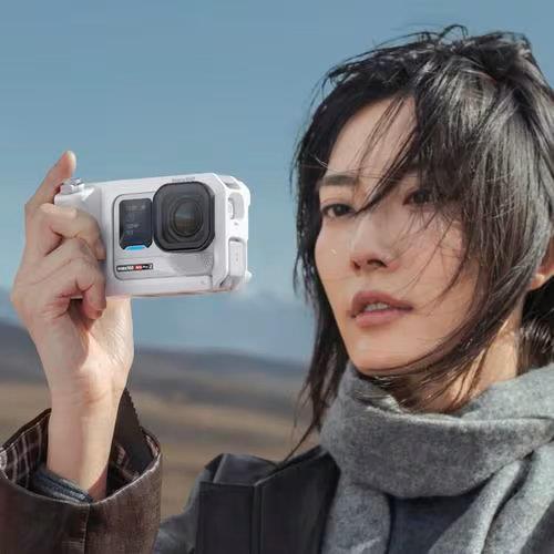 【長期保証付】Insta360 Insta360 Ace Pro2 アークティックホワイト ストリート撮影ミストキット CINSBBGA-ACEPRO2198 国内正規品