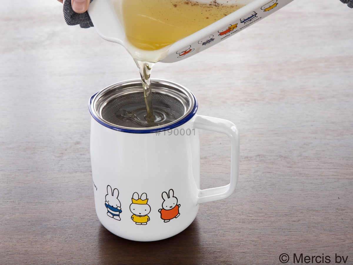 オイルポット 1L ミッフィー70周年 富士ホーロー Honey Ware ( 油ポット 油こし器 オイルストッカー ハニーウェア 1000ml こし網付き ホーロー 琺瑯 油 保存 容器 ろ過 キャラクター ホワイト )